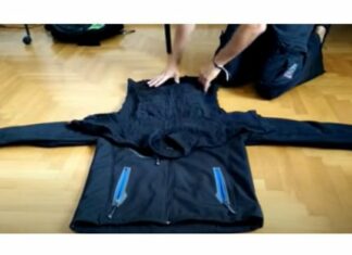 How Can We Fold Clothes For the Suitcase