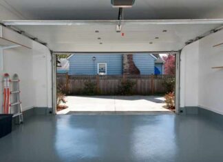 How Should You Clean The Garage?