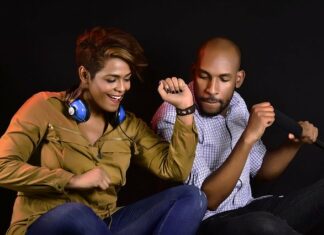 The Best Music Mixes for the Holidays 2022